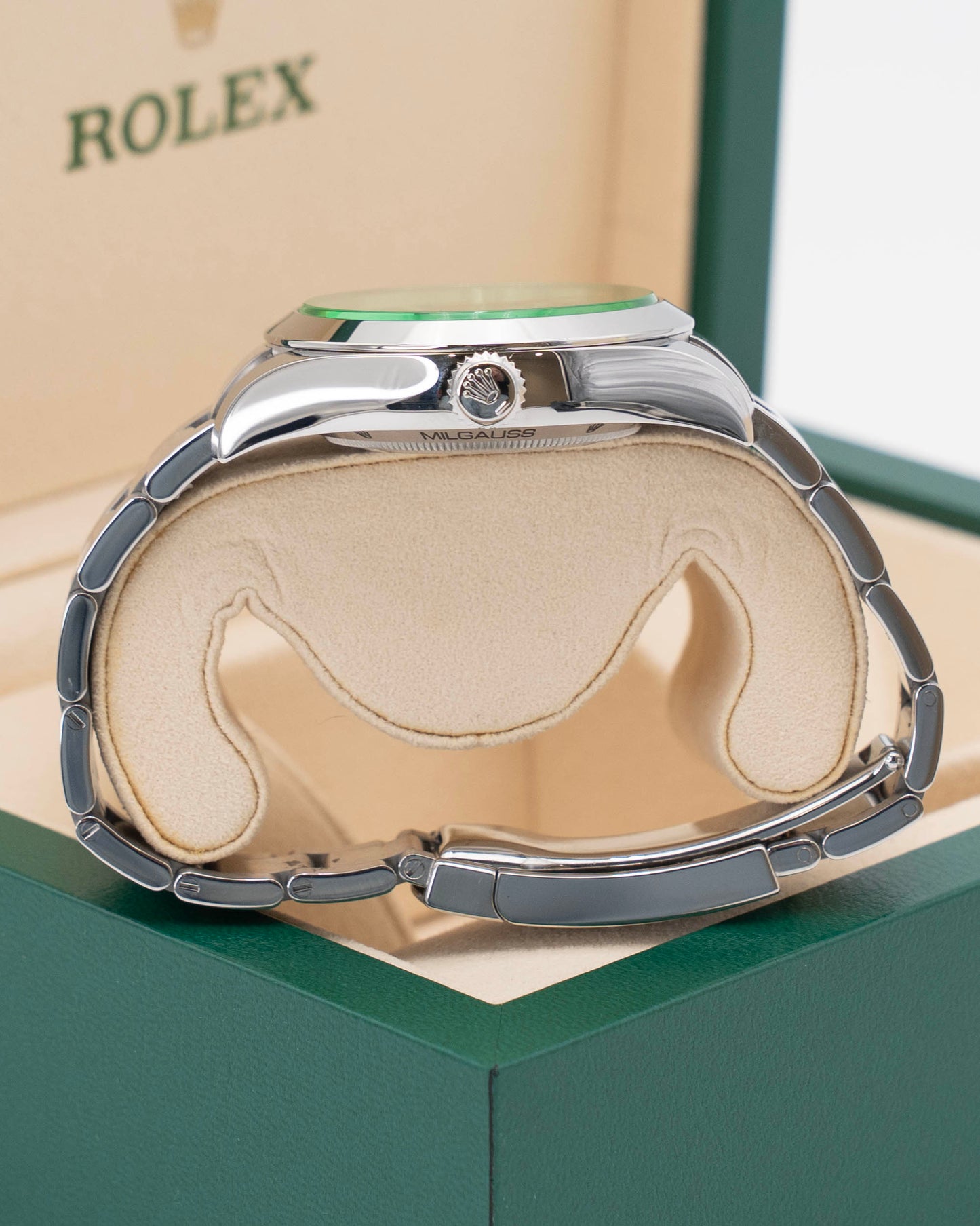 Rolex Milgauss 40mm 116400V Green Crystal Black Dial