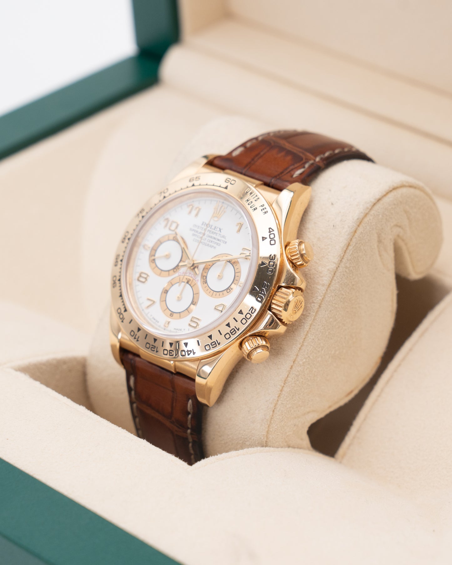 Rolex Cosmograph Daytona 40mm 16518 Yellow Gold White Dial Arabic