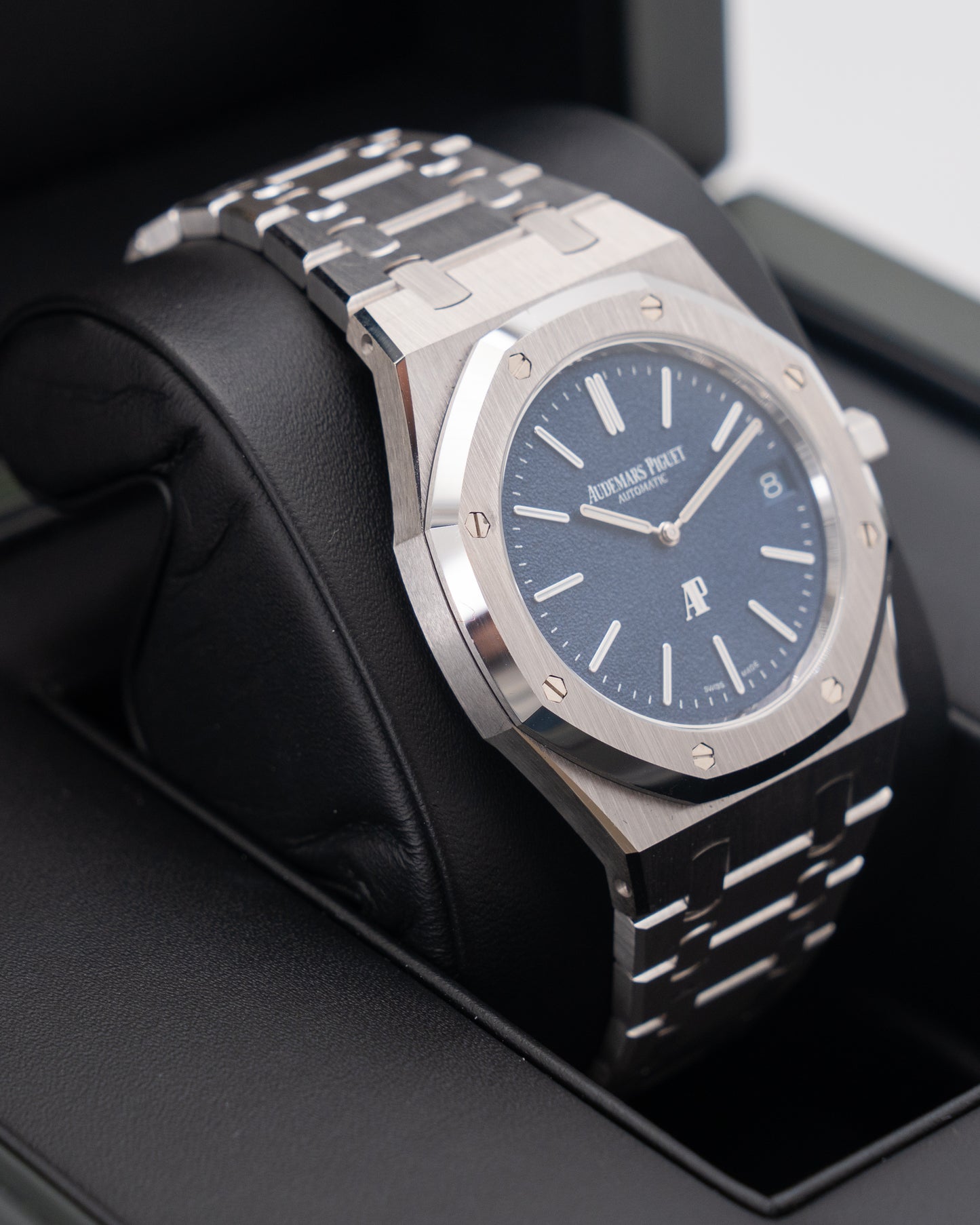 Audemars Piguet Royal Oak "Jumbo" 39mm 16202BC.OO.1240BC.02 White Gold Blue Dial Extra Thin