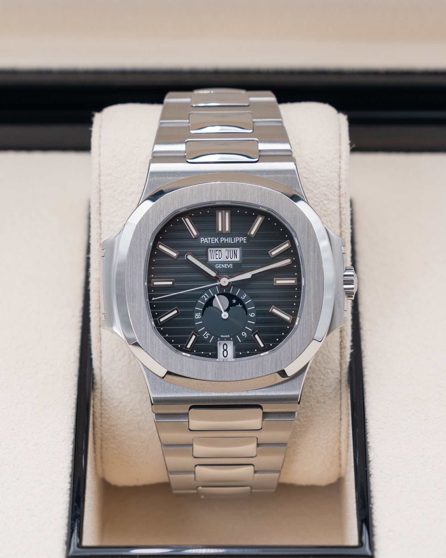 Patek Philippe Nautilus 40mm 5726/1A-014 Blue 2023 New Buckle