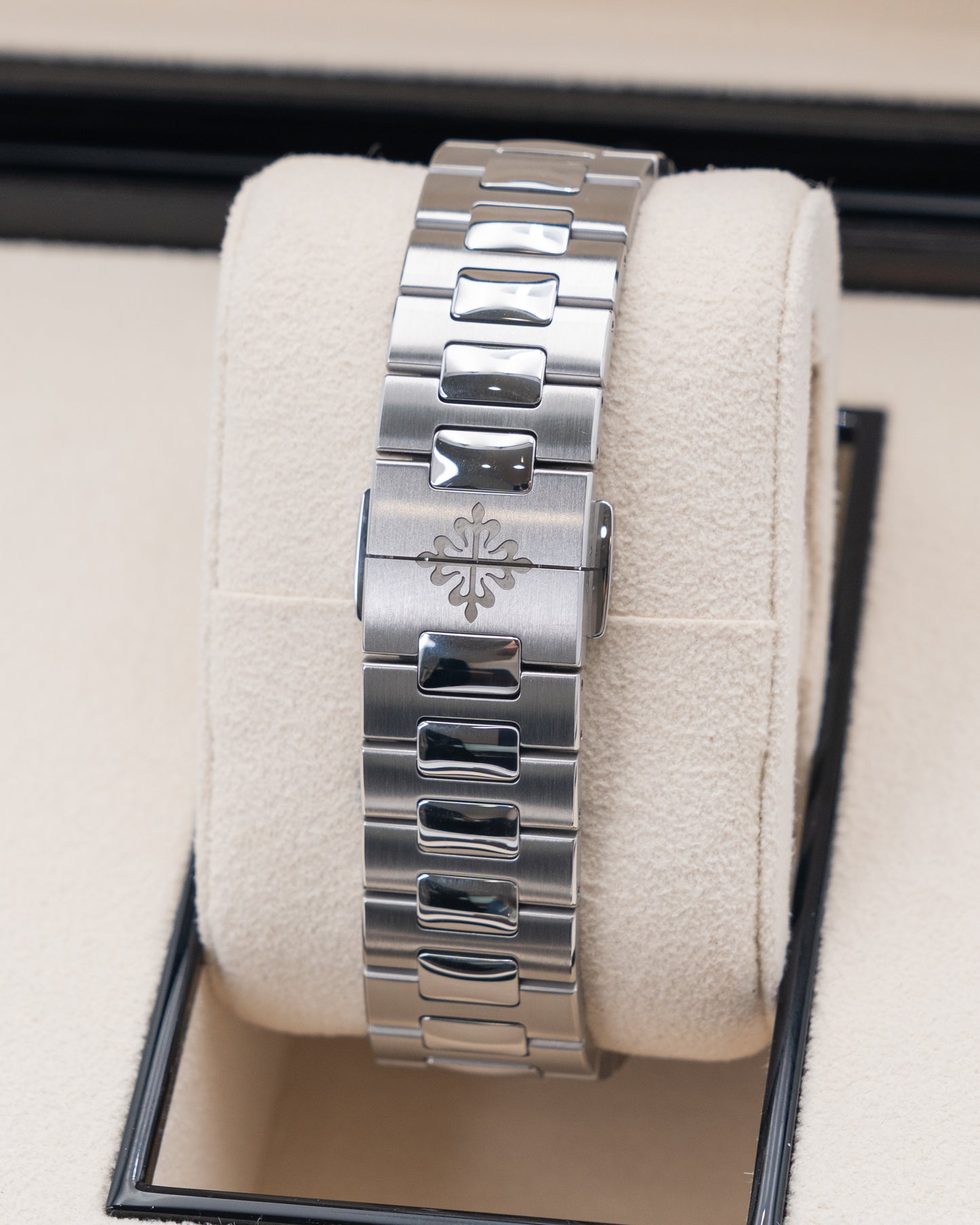 Patek Philippe Nautilus 40mm 5726/1A-014 Blue 2023 New Buckle