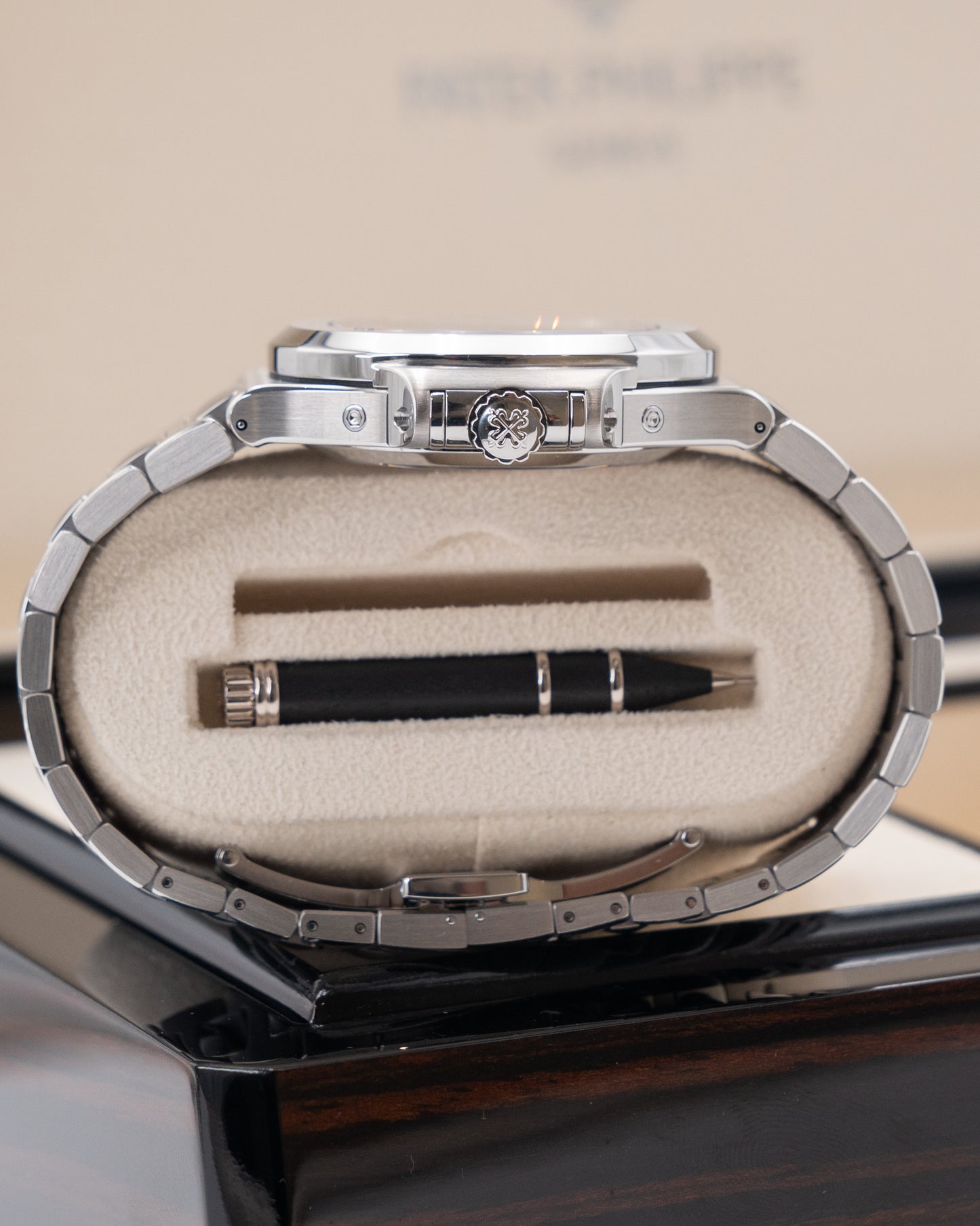Patek Philippe Nautilus 40mm 5726/1A-014 Blue 2023 New Buckle