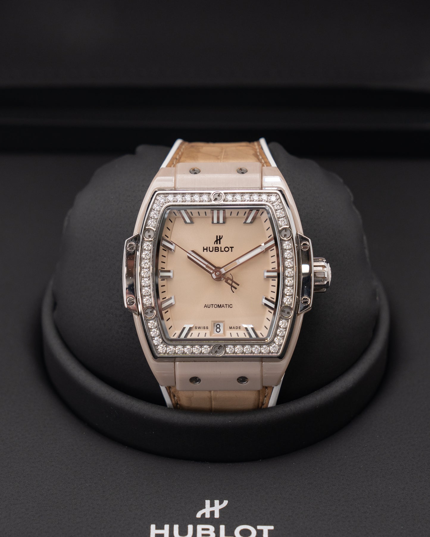 Hublot Spirit of Big Bang Lady 39mm 665.CZ.891B.LR.1204 Beige Ceramic Titanium Diamonds