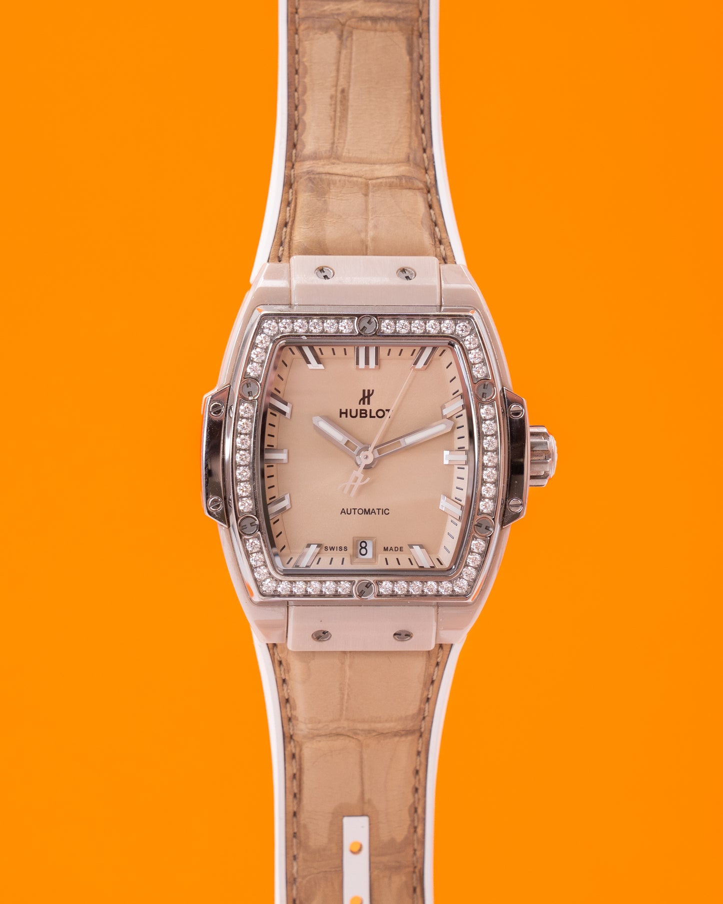 Hublot Spirit of Big Bang Lady 39mm 665.CZ.891B.LR.1204 Beige Ceramic Titanium Diamonds
