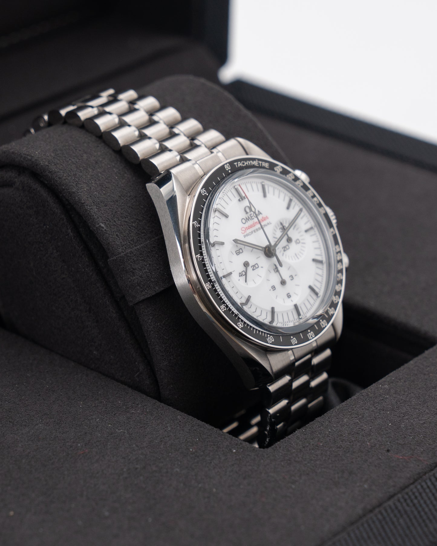 Omega Speedmaster 310.30.42.50.04.001 White Dial 42mm 2024