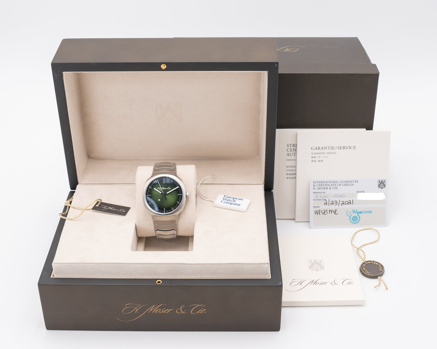 H. Moser & Cie Streamliner Centre Seconds Matrix Green Fume 6200-1200