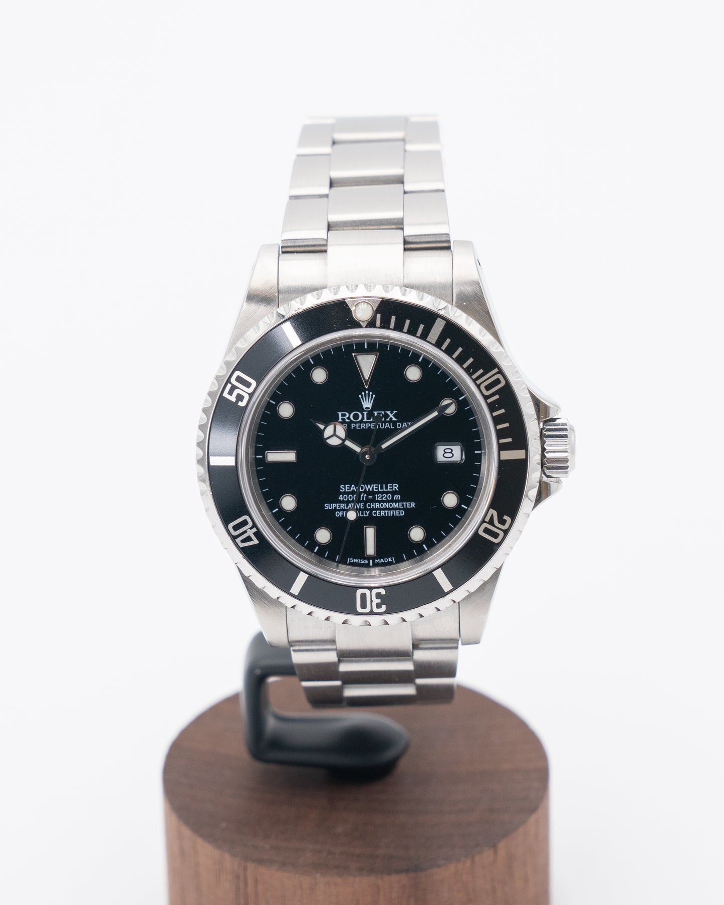 Rolex Seadweller 4000 40mm 16600 Black Aluminum A-Serial