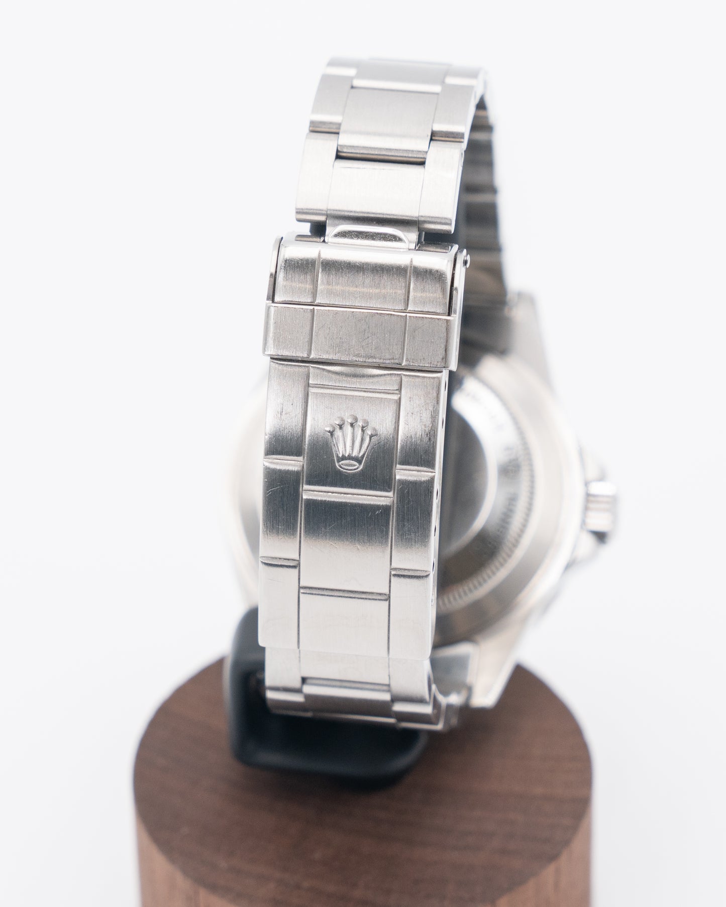 Rolex Seadweller 4000 40mm 16600 Black Aluminum A-Serial