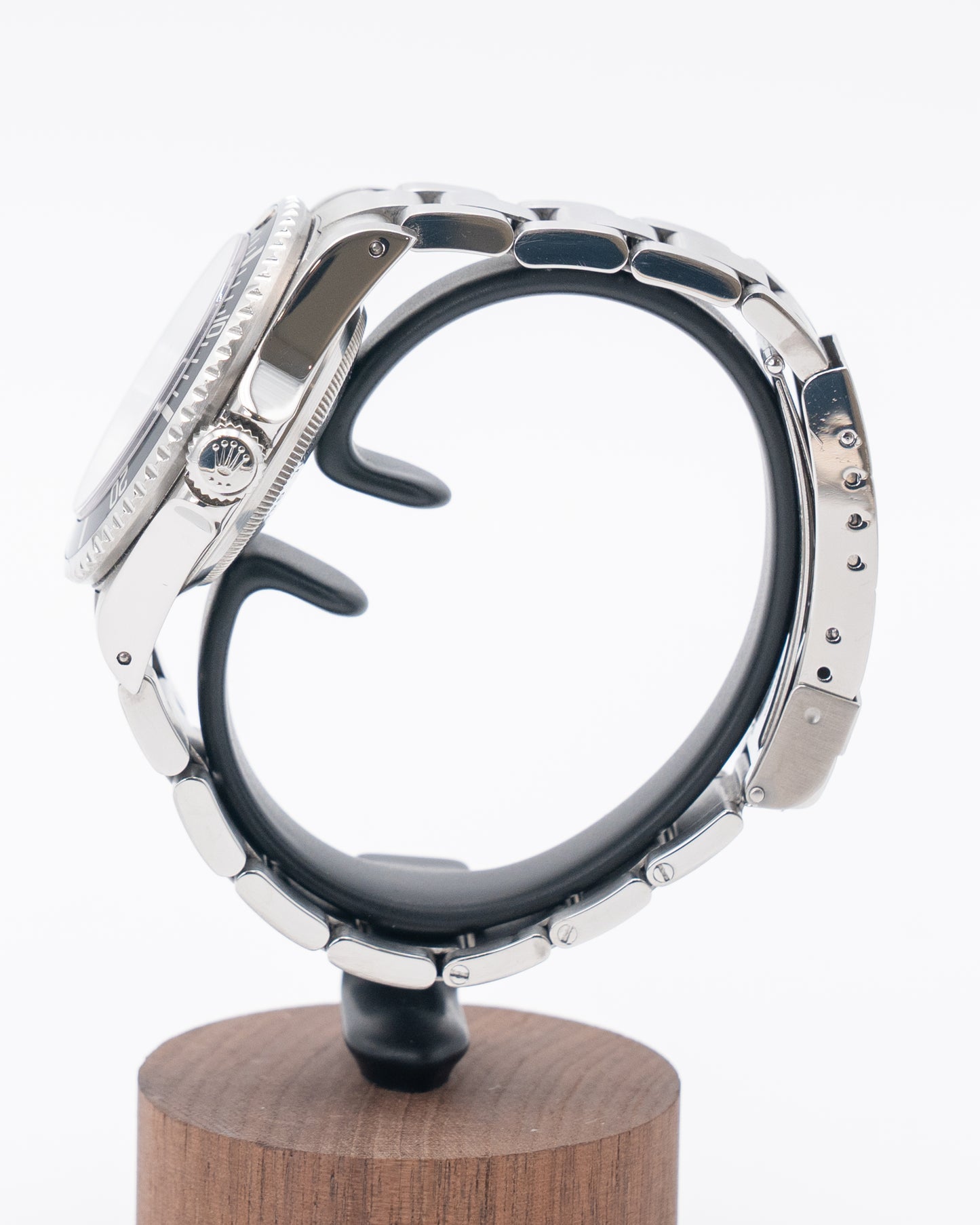 Rolex Seadweller 4000 40mm 16600 Black Aluminum A-Serial