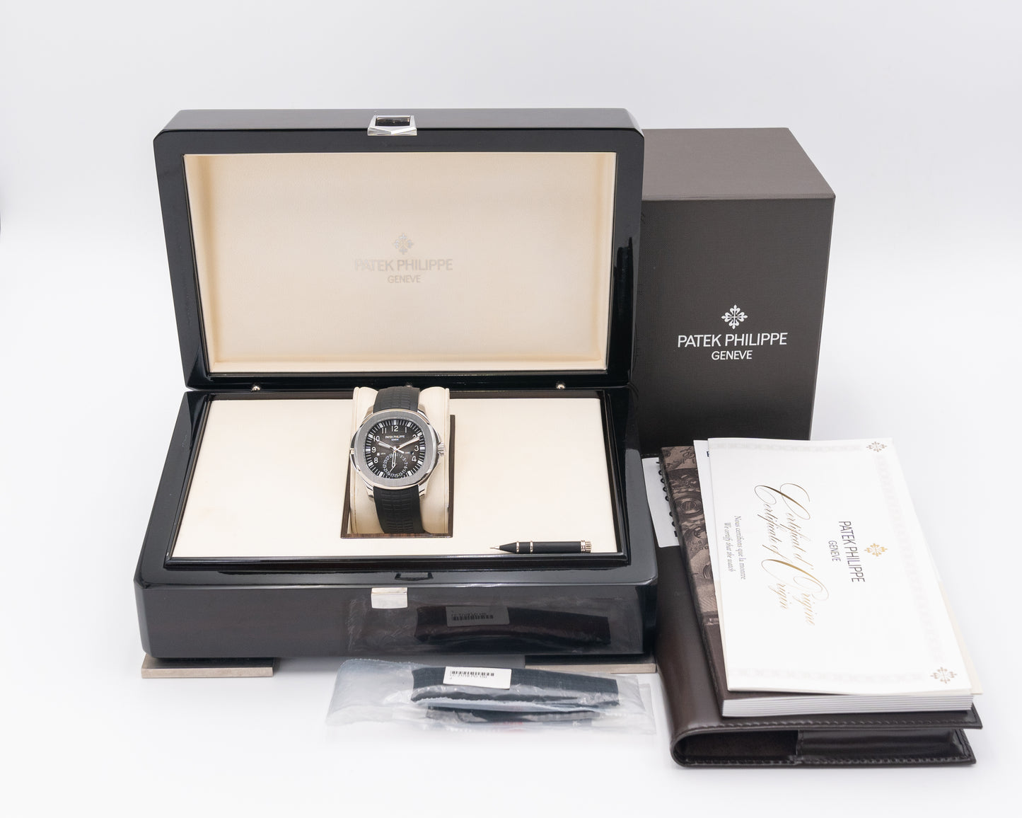 Patek Philippe Aquanaut Travel Time 5164A-001 Black 40.8mm 2022