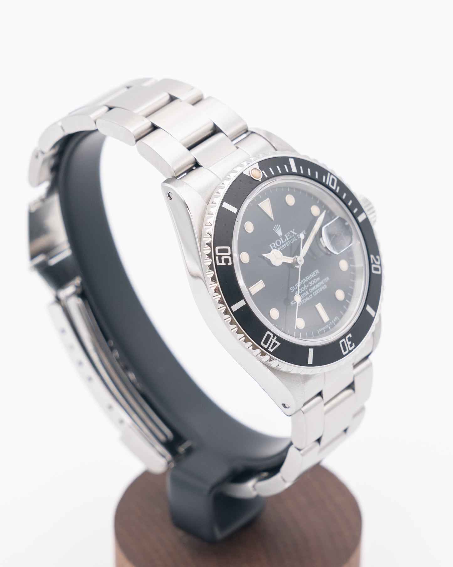 Rolex Submariner Date 40mm 16800 Spider Dial 8M Serial