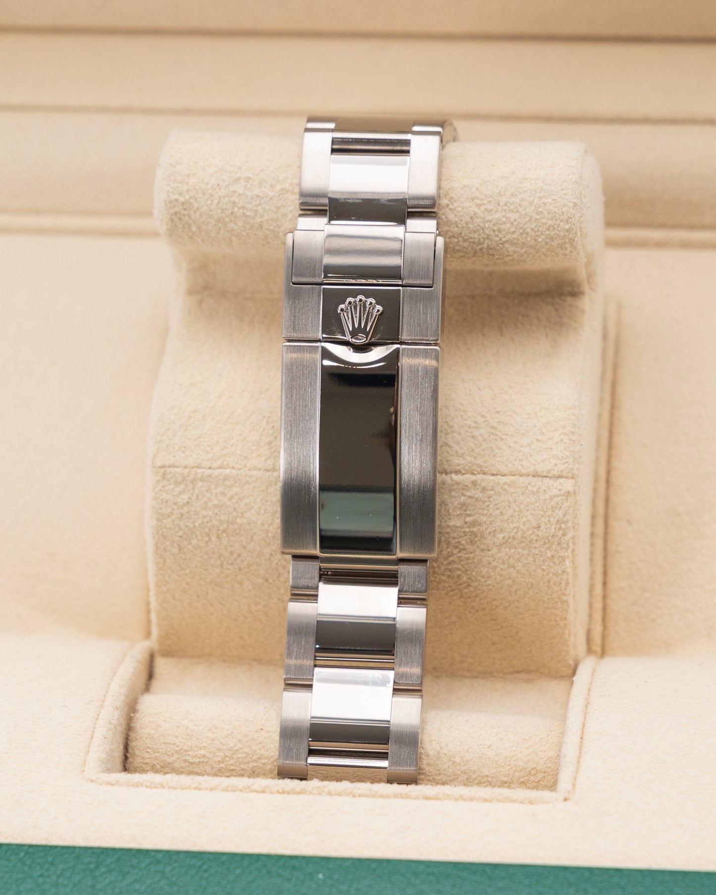 Rolex Yachtmaster 44mm 116689 White Gold and Platinum White Dial