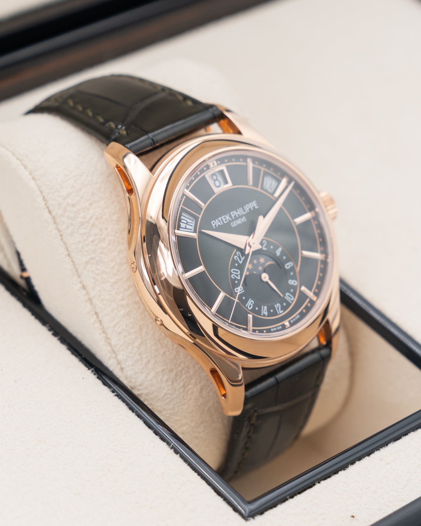 Patek Philippe 5205R-011 Complications Rose Gold Olive Green Dial 40mm 2024