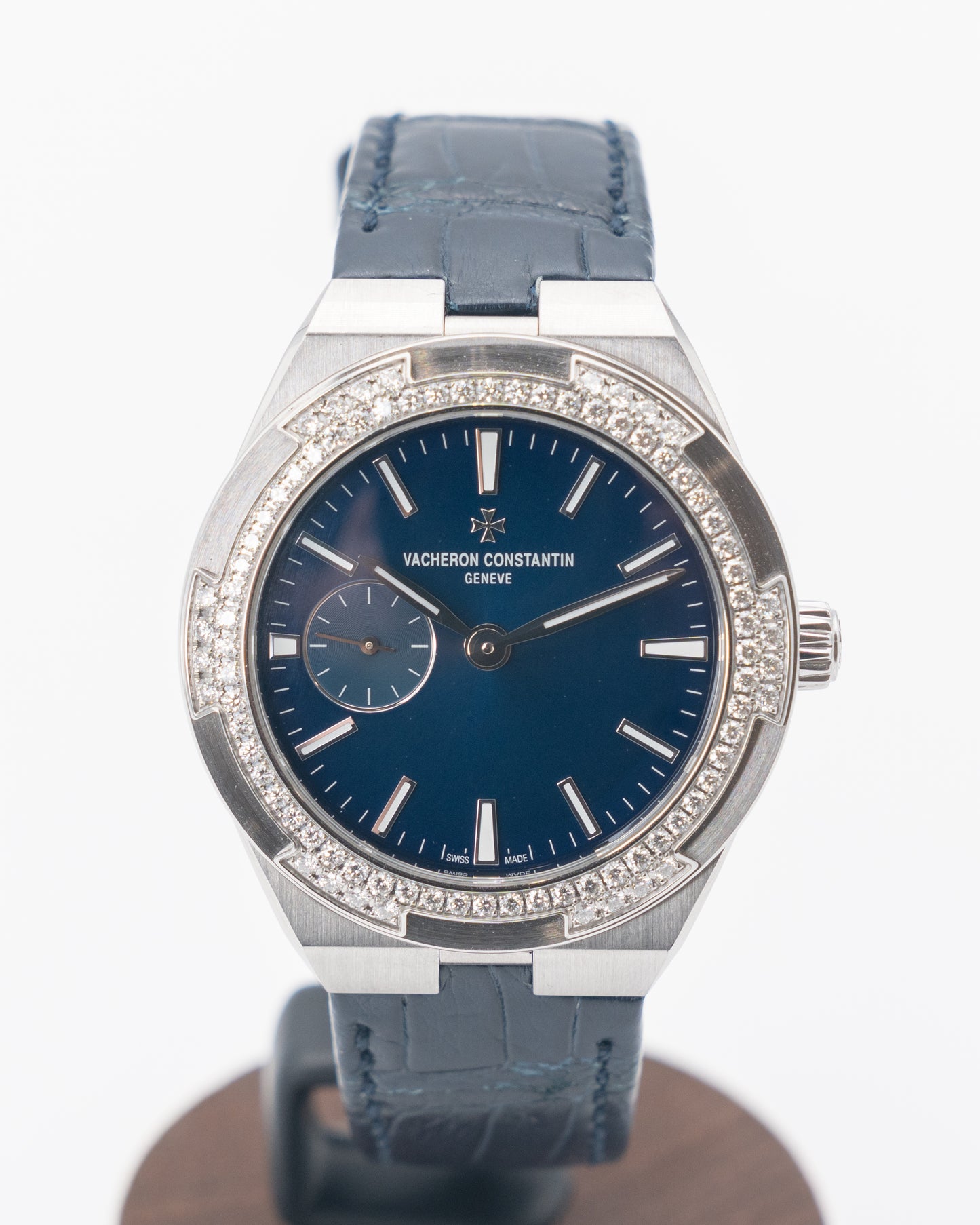 Vacheron Constantin Overseas 37mm 2305V/100A-B170 Lady's with Factory Diamond Blue
