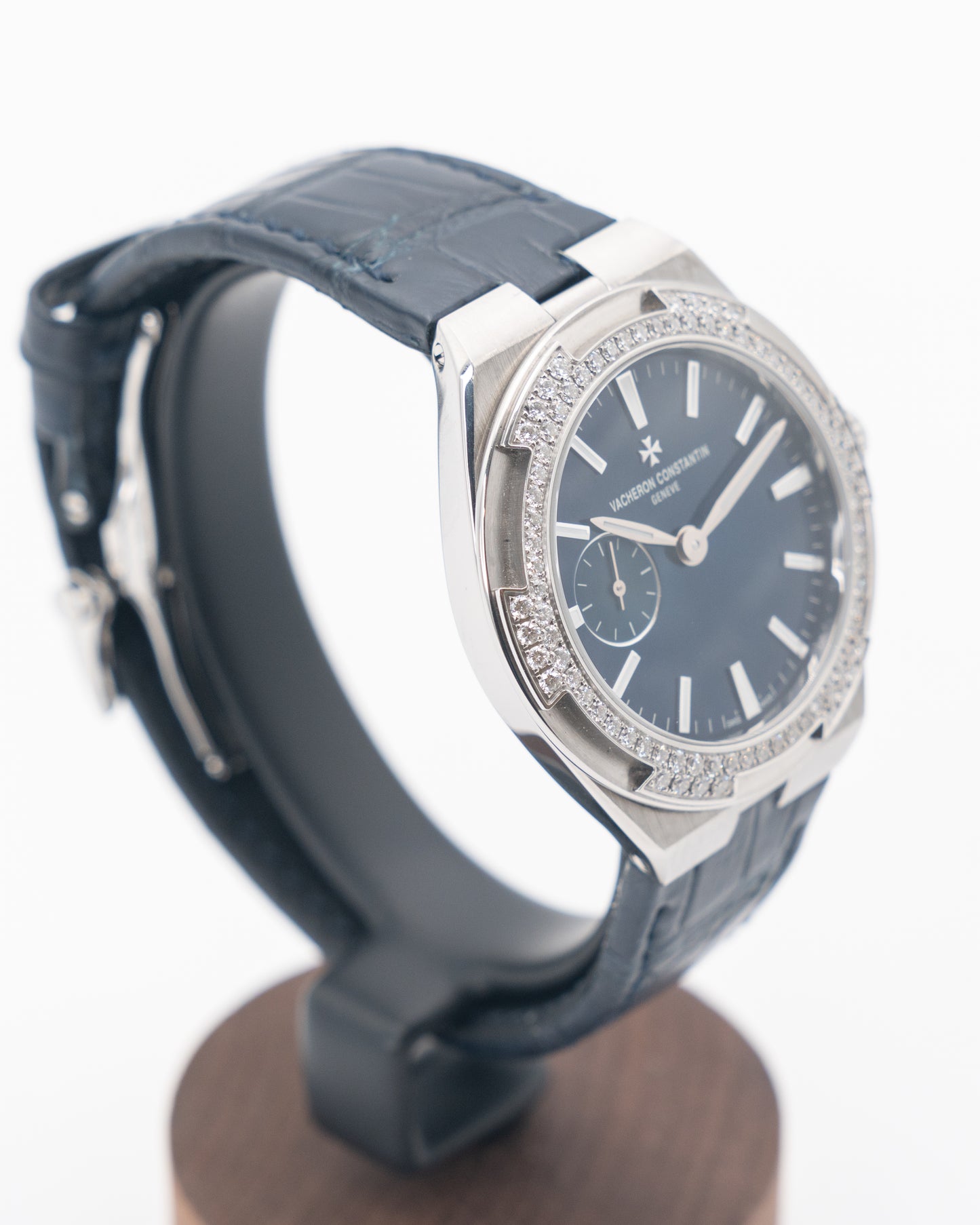 Vacheron Constantin Overseas 37mm 2305V/100A-B170 Lady's with Factory Diamond Blue