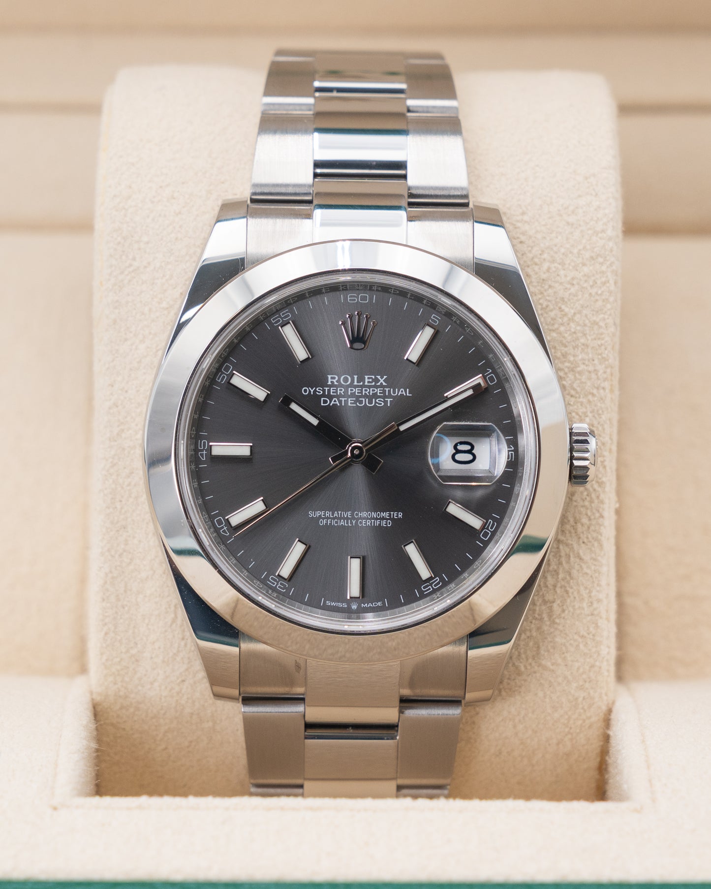 Rolex Datejust 41mm 126300 Rhodium Dial Smooth Bezel Oyster Bracelet 2023