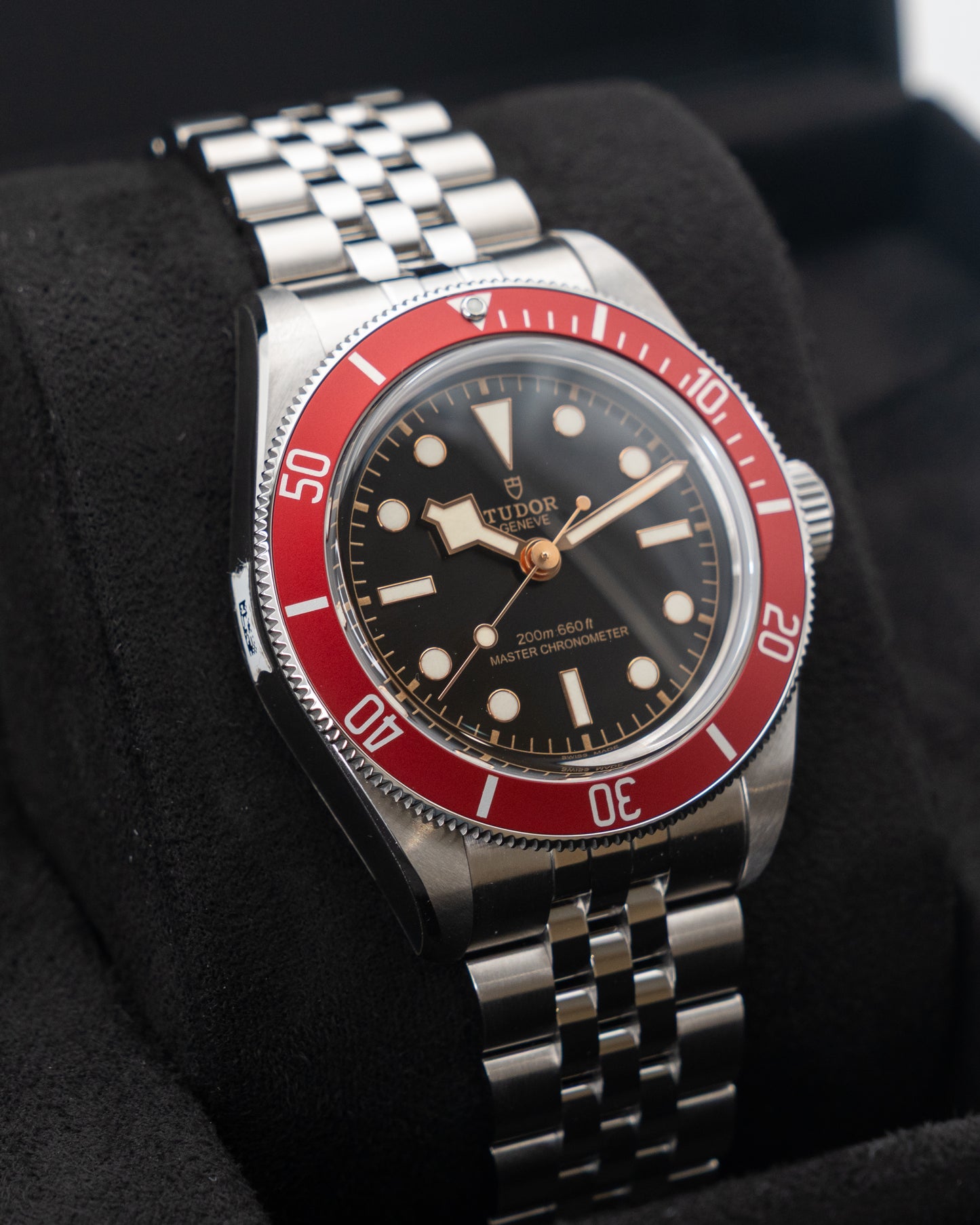 UNWORN WITH STICKERS Tudor Black Bay 41mm 7941A1A0RU Red Jubilee 2025
