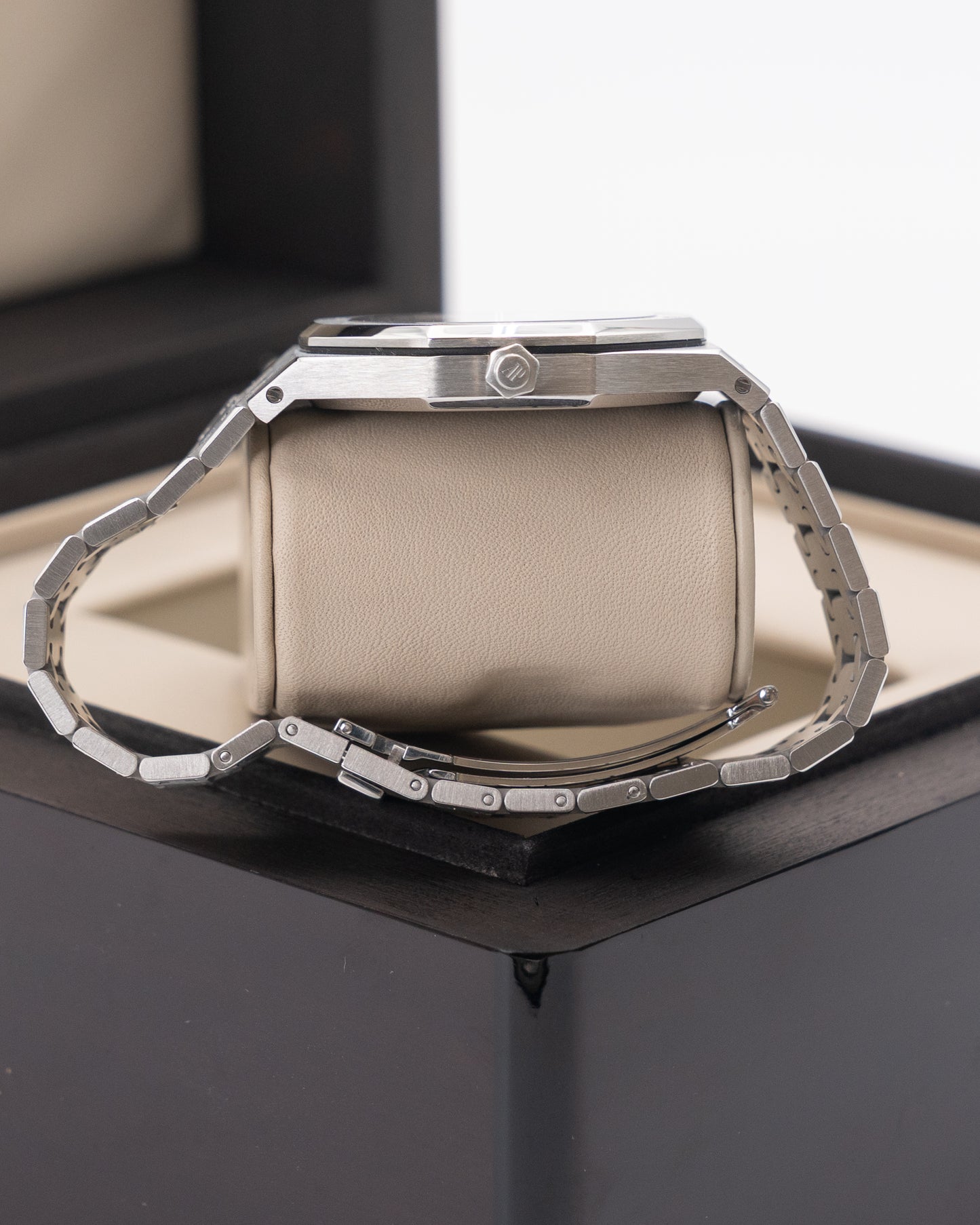 Audemars Piguet Royal Oak Jumbo 39mm 15202ST White 2009