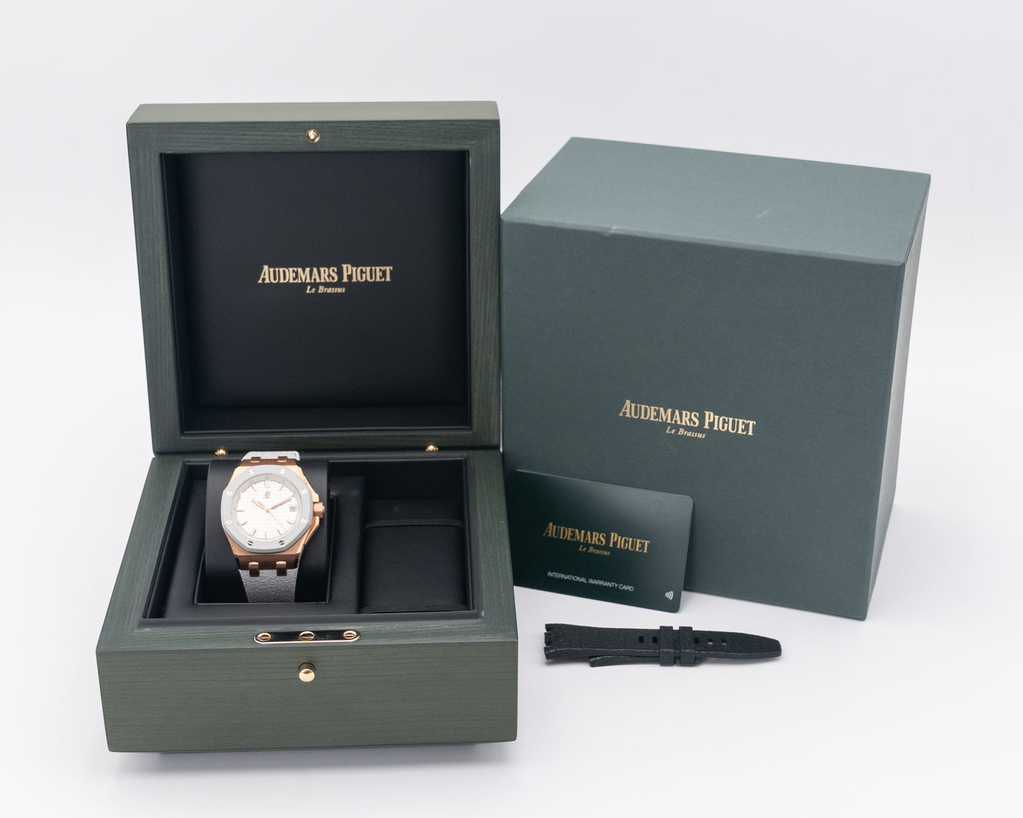 UNWORN Audemars Piguet Royal Oak Offshore 37mm 77605OK Rose Gold Silver Dial