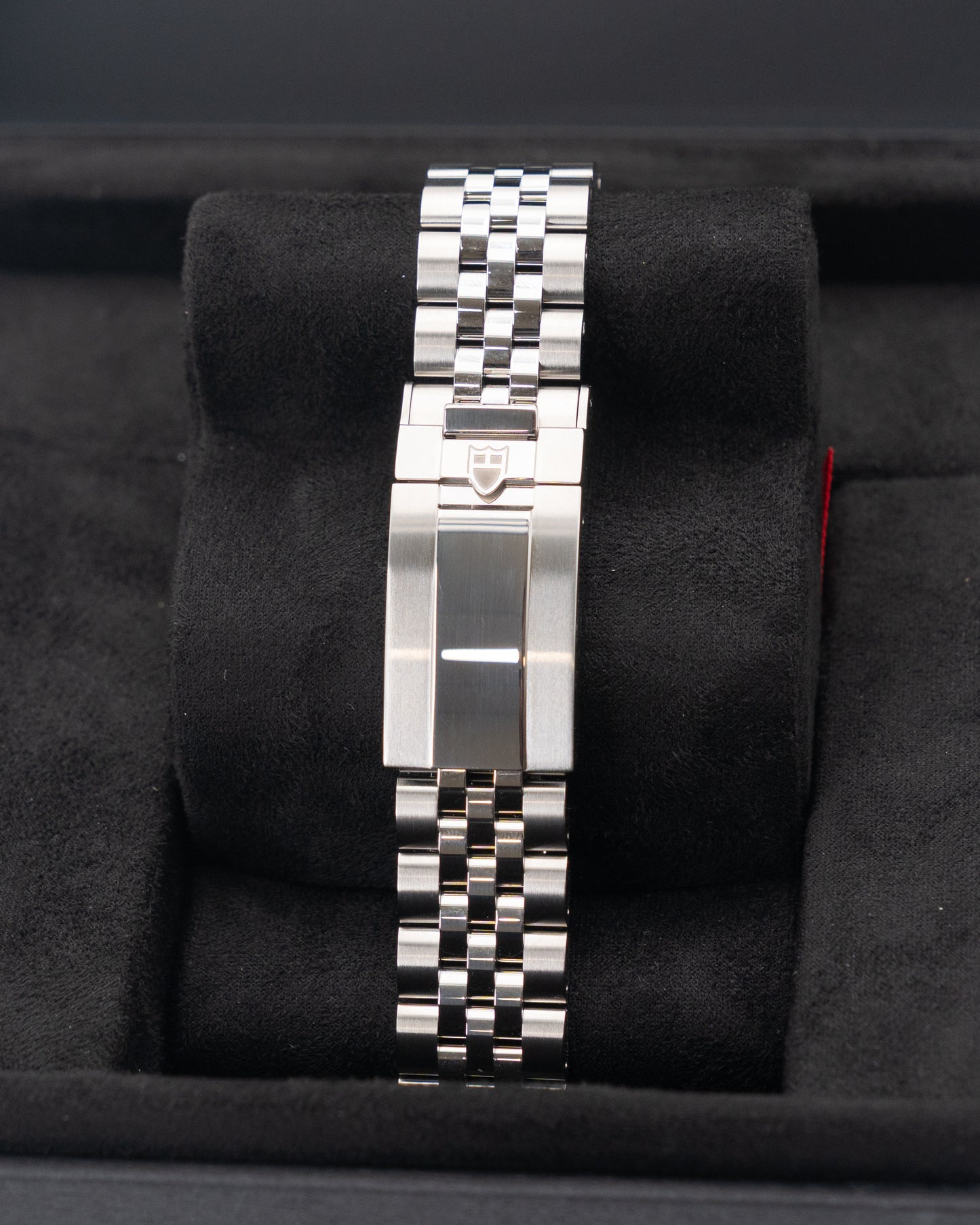 UNWORN Tudor Black Bay 58 39mm 7939A1A0RU-0001 Burgundy Red on Jubilee 2025
