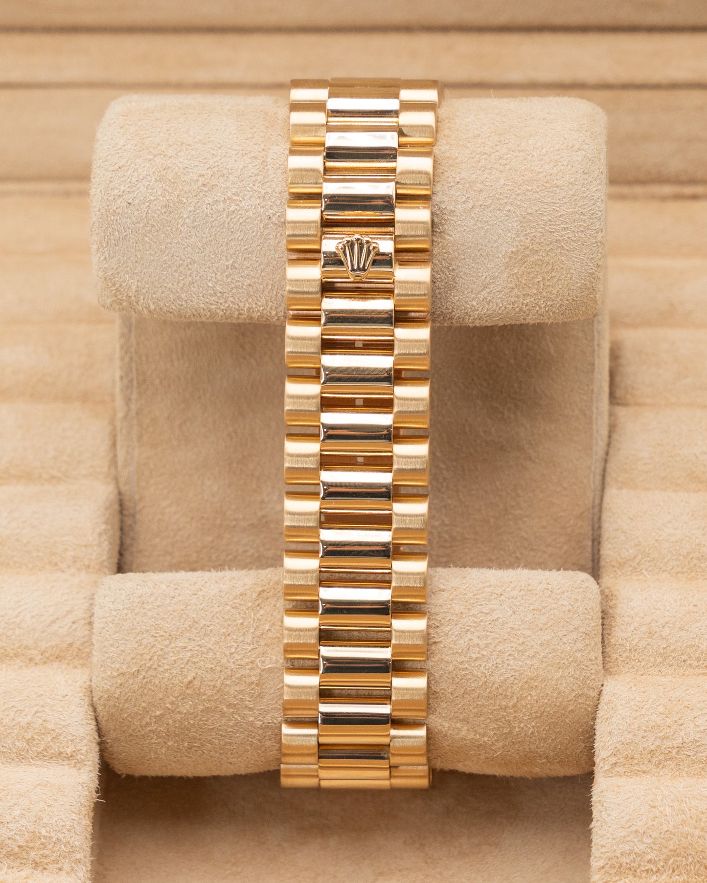 Rolex DayDate 36mm 18238 Yellow Gold Champagne Diamond Dial