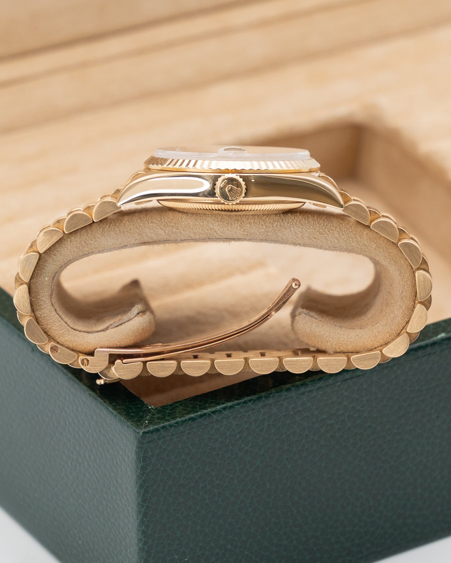 Rolex DayDate 36mm 18238 Yellow Gold Champagne Diamond Dial