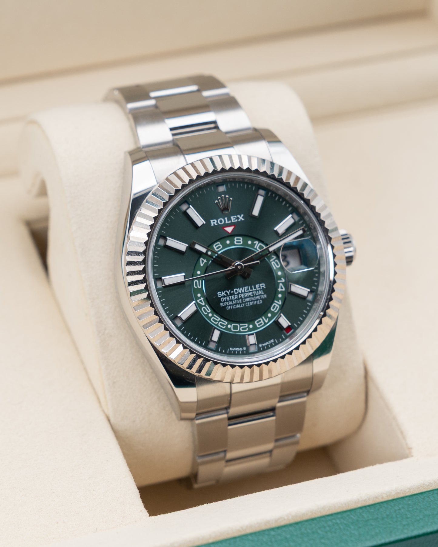 Rolex SkyDweller 42mm 336934 Mint Green Fluted Oyster 2025