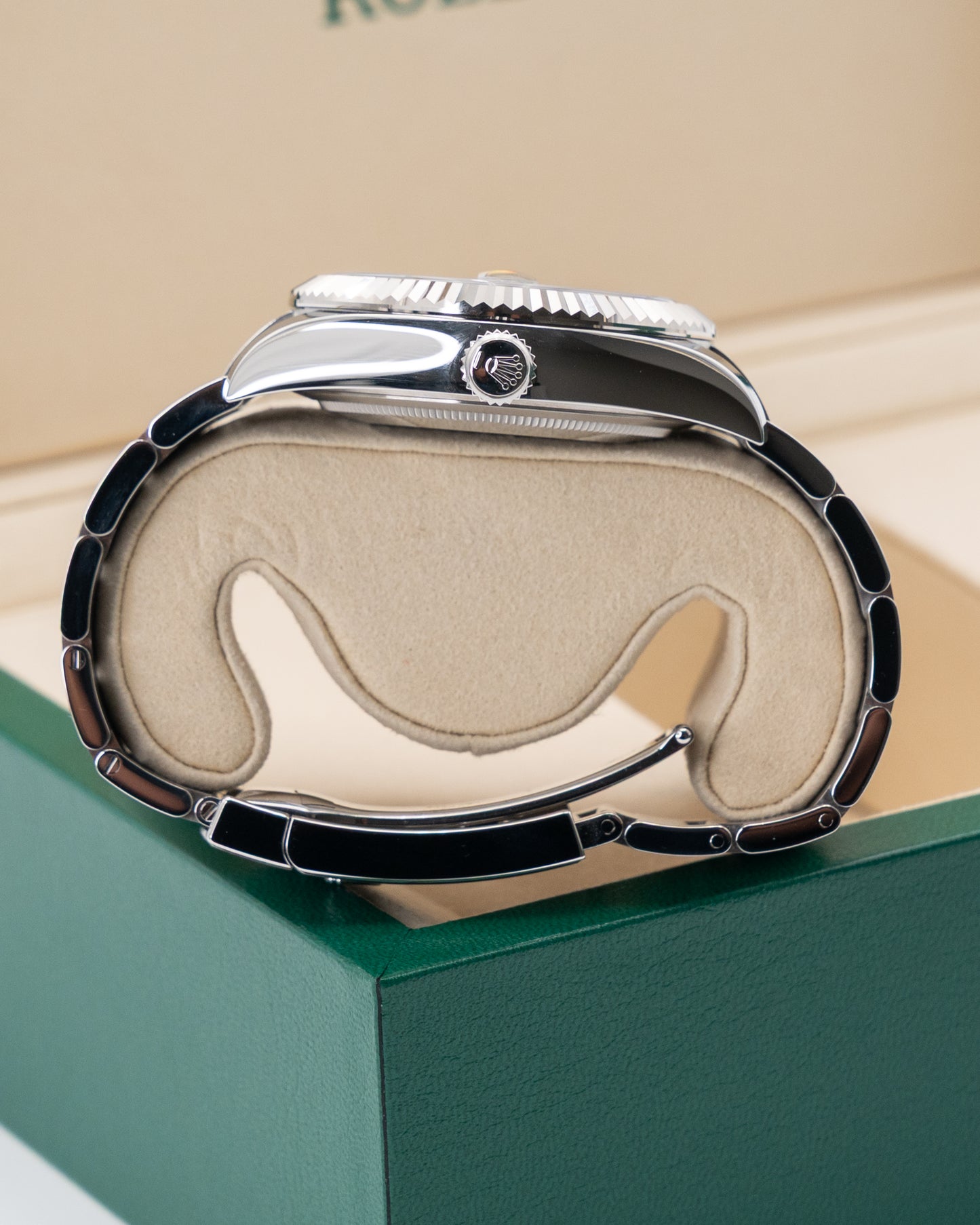 UNWORN Rolex Skydweller 42mm 336934 Mint Green Fluted Oyster 2025