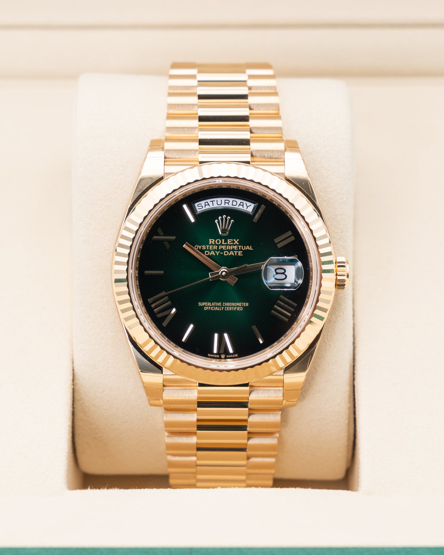 UNWORN STICKERS Rolex DayDate 40mm 228238 Yellow Gold Green Ombre 2025