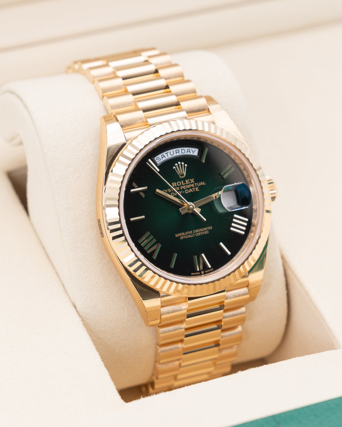 UNWORN STICKERS Rolex DayDate 40mm 228238 Yellow Gold Green Ombre 2025