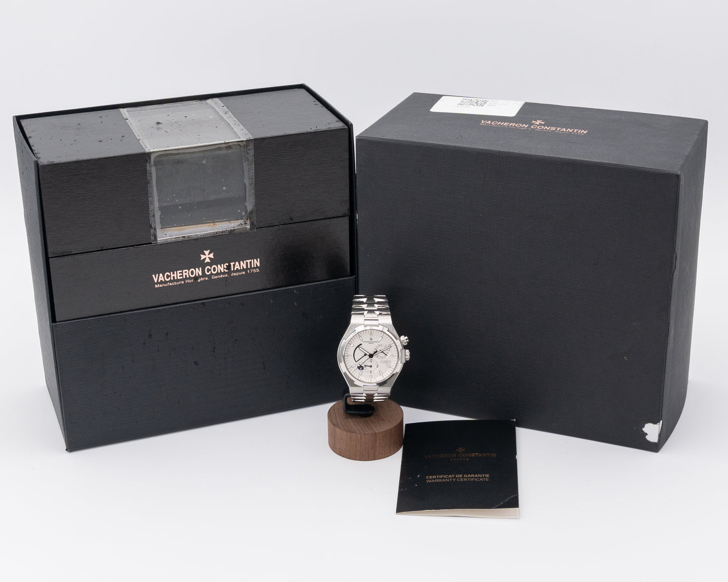 Vacheron Constantin Overseas Dualtime 42mm 47450/B01A-9226 White Dial 2015
