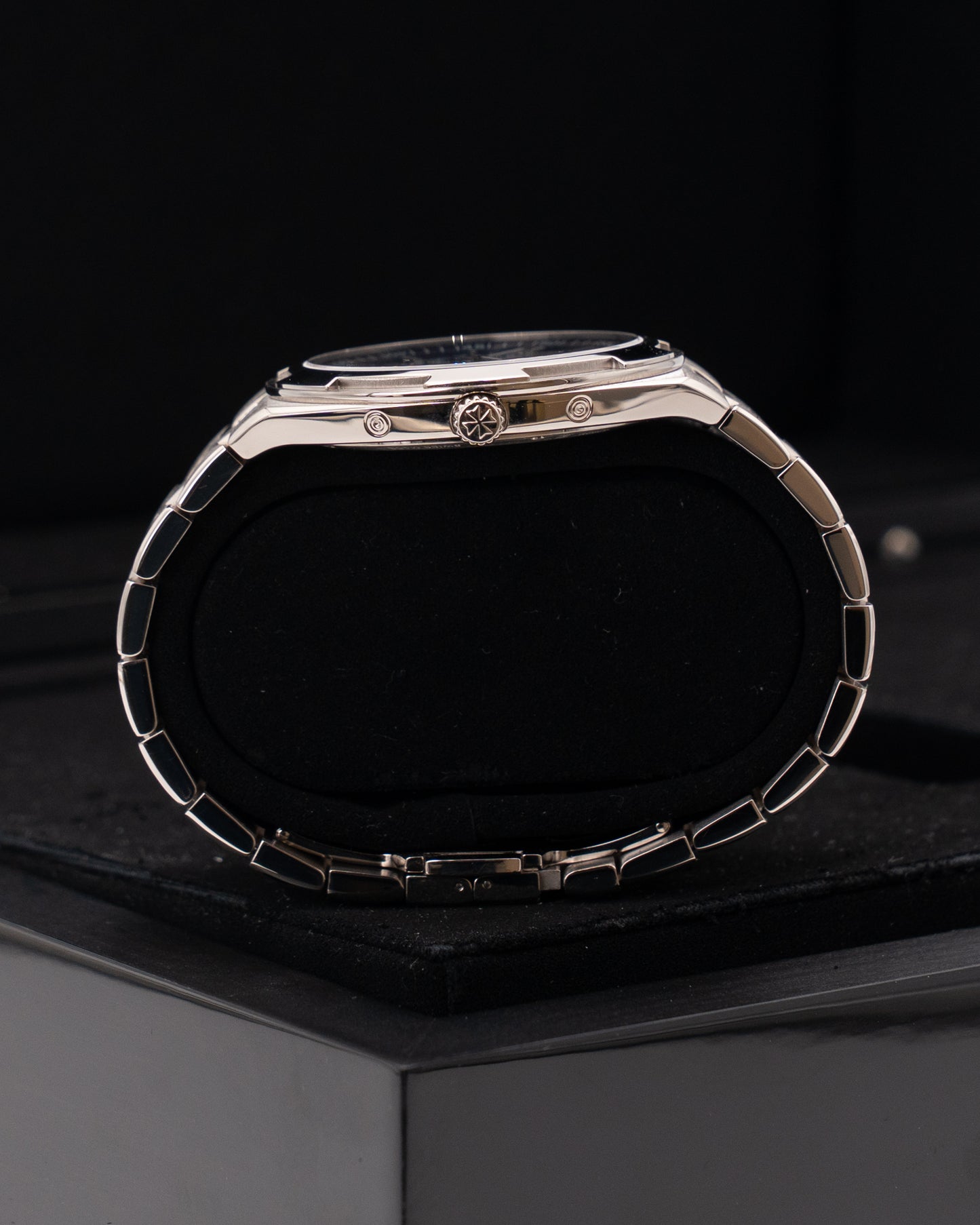 Vacheron Constantin Overseas 41.5mm 4300V/220G-B946 Ultra Thin Perpetual Calendar Skeleton 2022