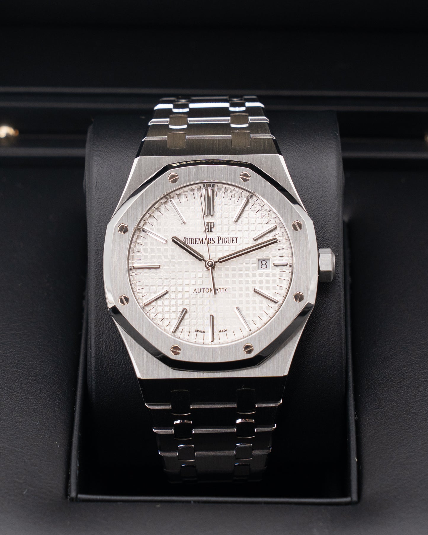 Audemars Piguet Royal Oak 41mm 15400ST.OO.1220ST.02 White Silver Dial