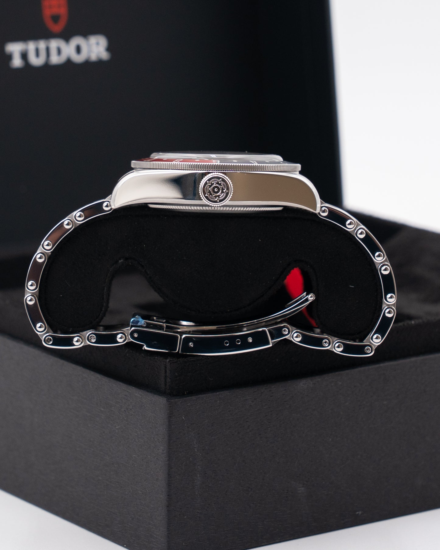Tudor Black Bay GMT 41mm 79830RB Pepsi Oyster Black Dial 2025