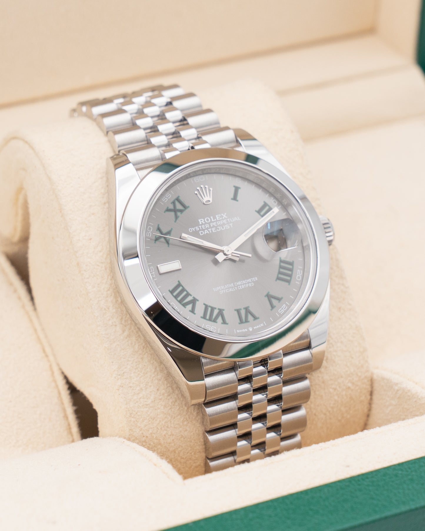 Rolex Datejust 41mm 126300 Wimbledon Dial Smooth Bezel Jubilee