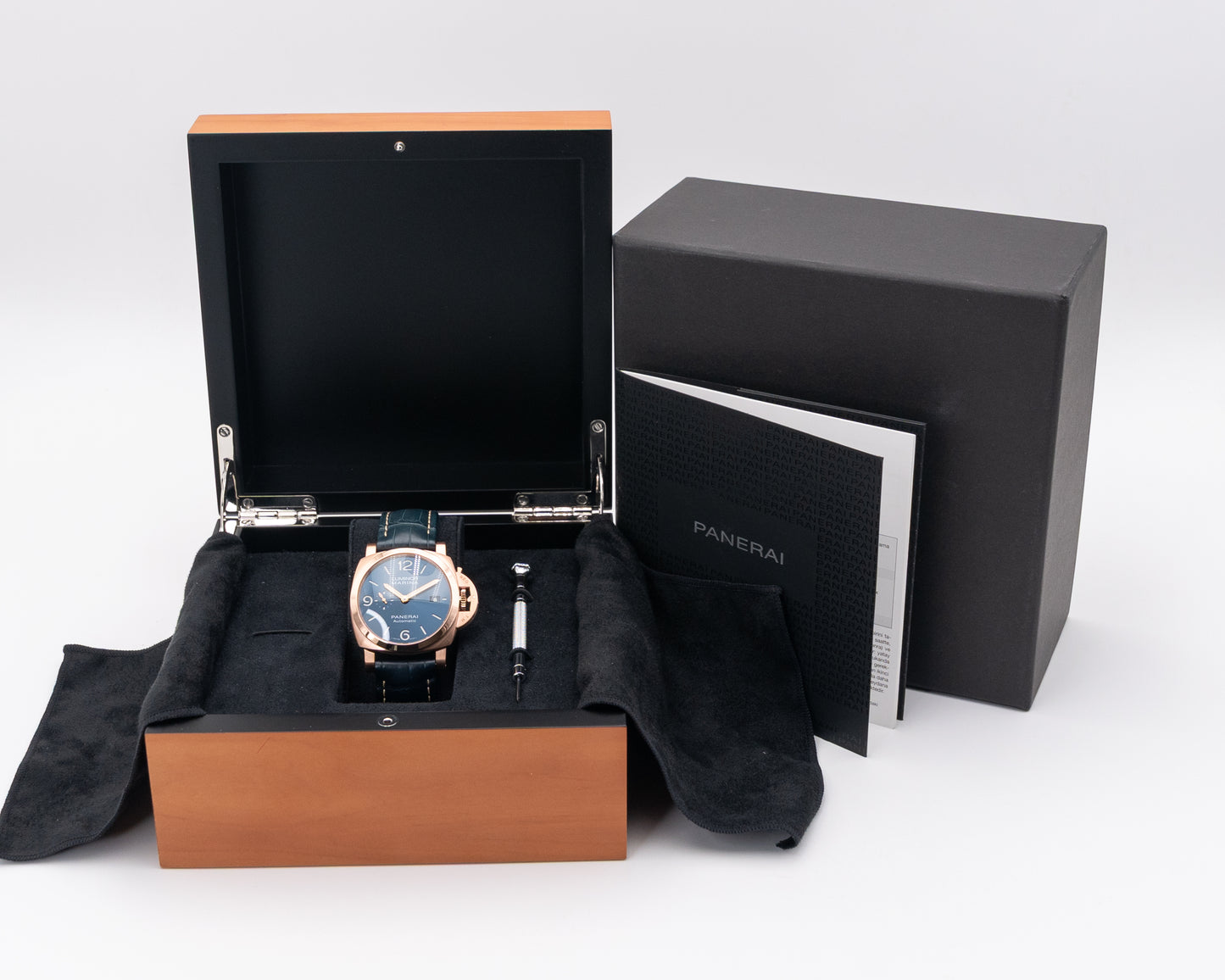 Panerai Luminor Marina 44mm PAM01112 Rose Gold Blue Dial 2023