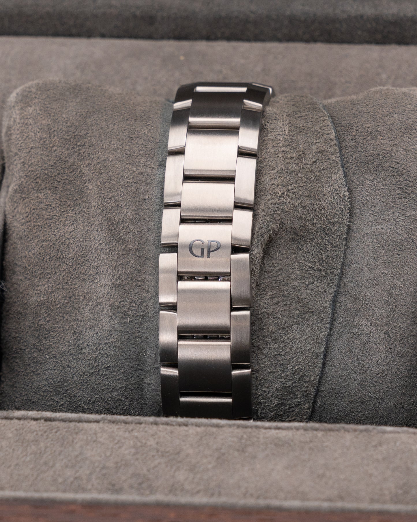 Girard Perregaux World Time 43mm 4980 Titanium Black Dial