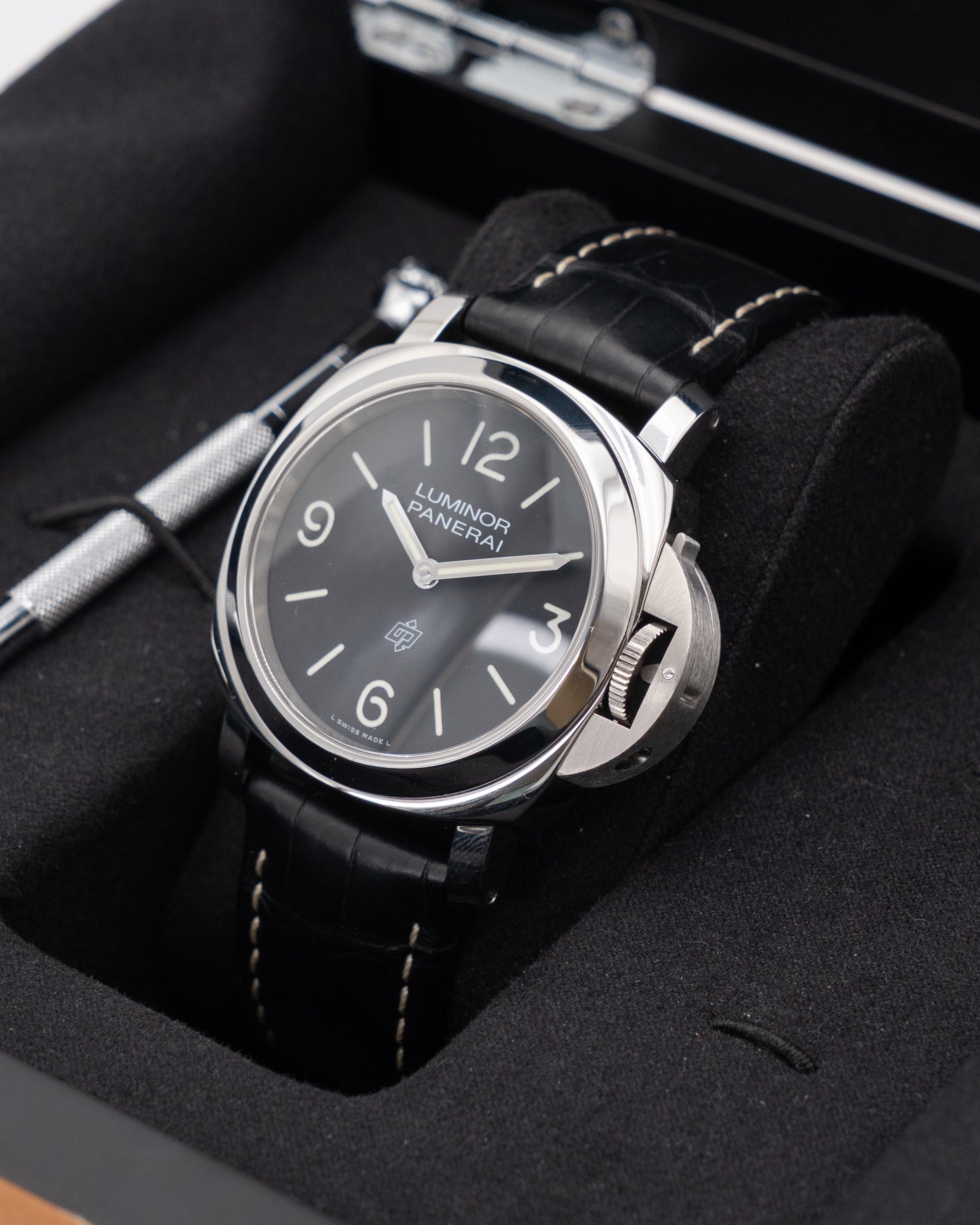 Panerai Luminor Base Logo 44mm PAM01086 Black