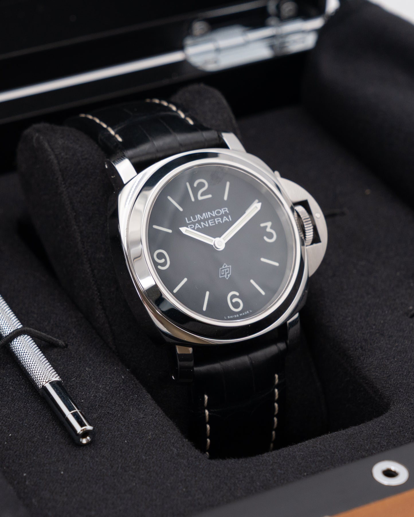 Panerai Luminor Base Logo 44mm PAM01086 Black