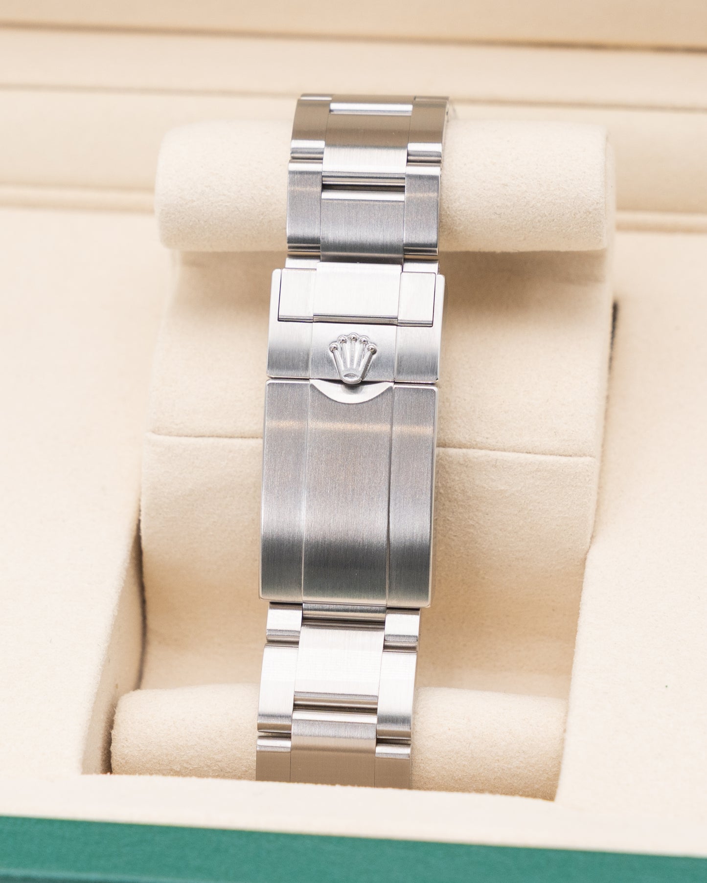 UNWORN 2025 Rolex Airking 40mm 126900 Black Dial 2025