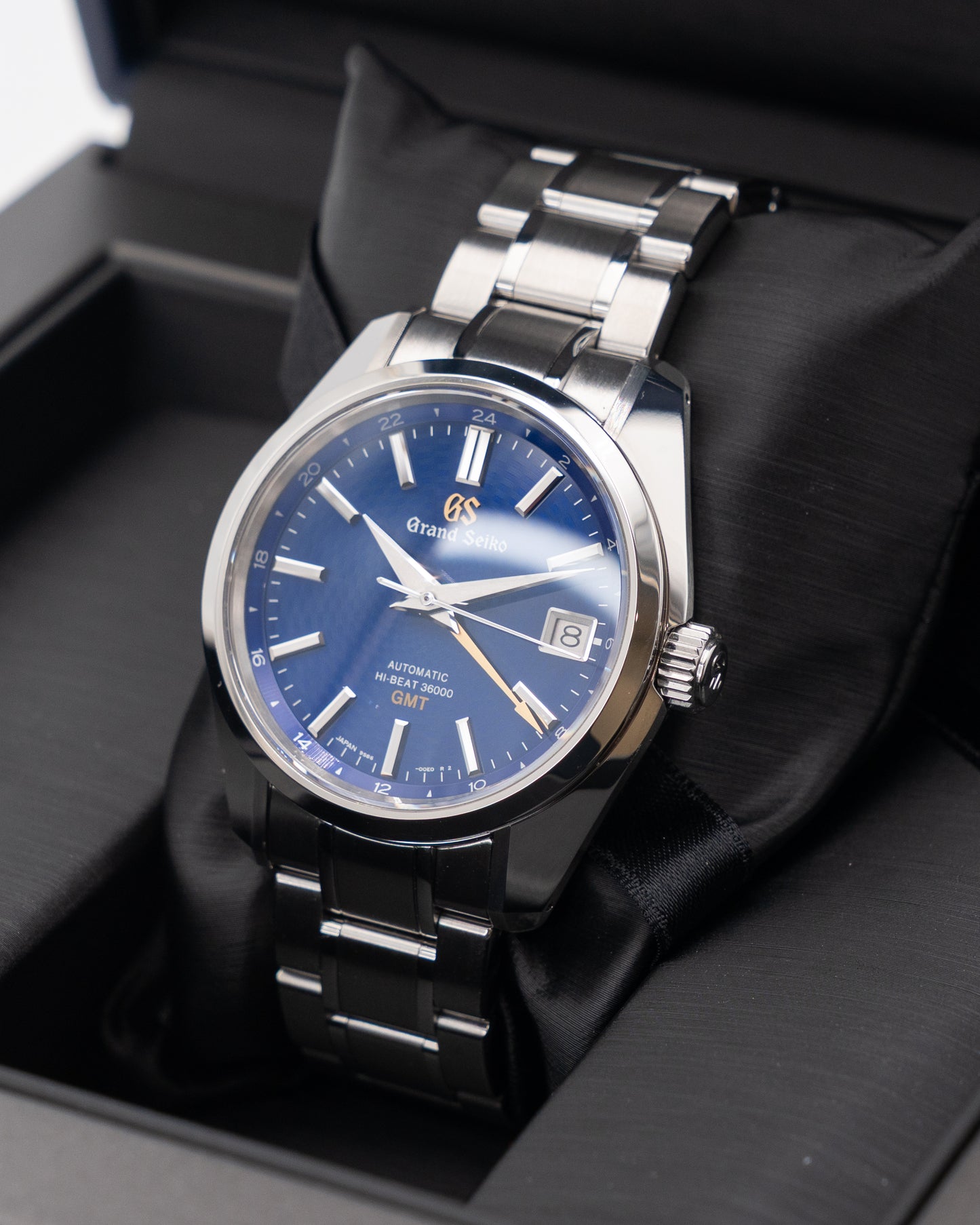 Grand Seiko Heritage Collection 40mm SBGJ261 Peacock GMT 2022