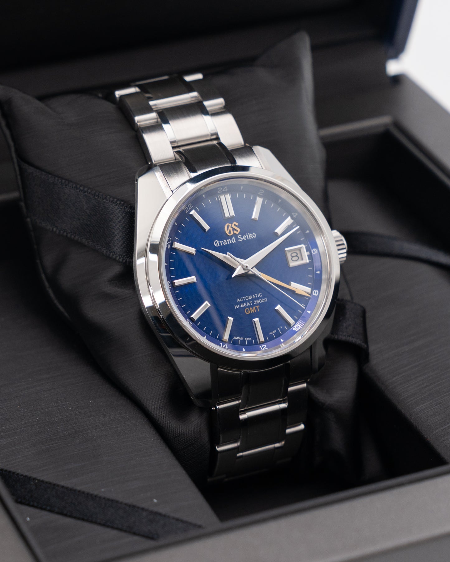 Grand Seiko Heritage Collection 40mm SBGJ261 Peacock GMT 2022