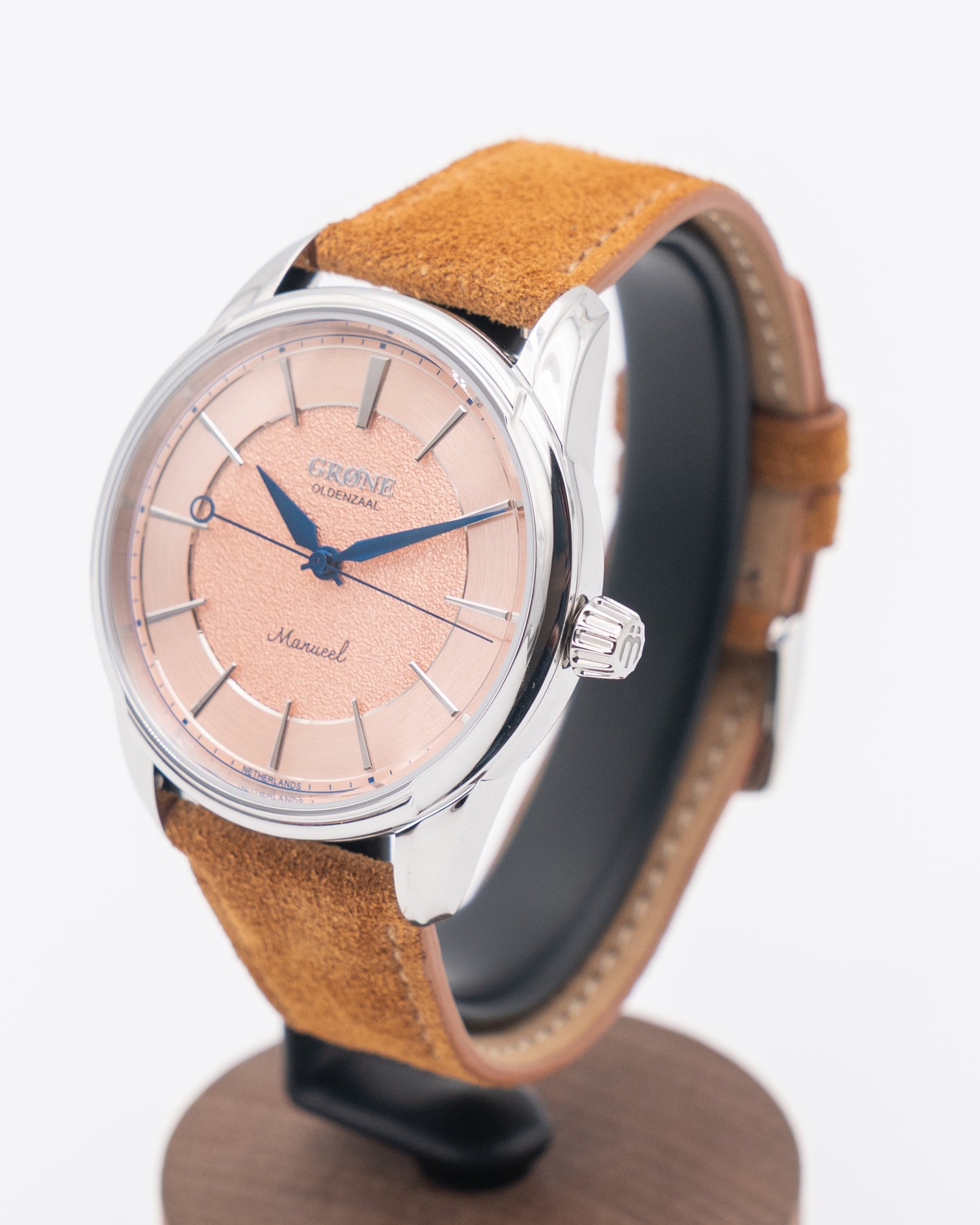 NEW UNWORN Gröne Manueel One Bart's One 38.5mm Salmon Dial 2025