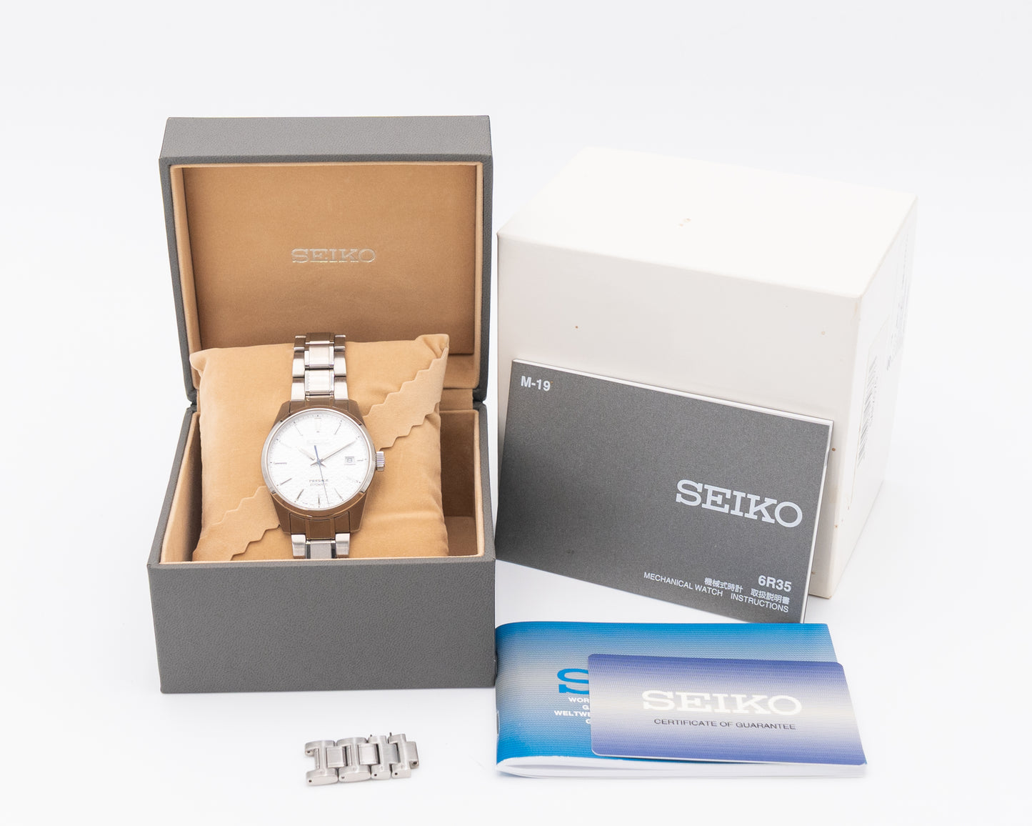 Seiko Presage 40mm 6R35-00V0 White Dial 2023
