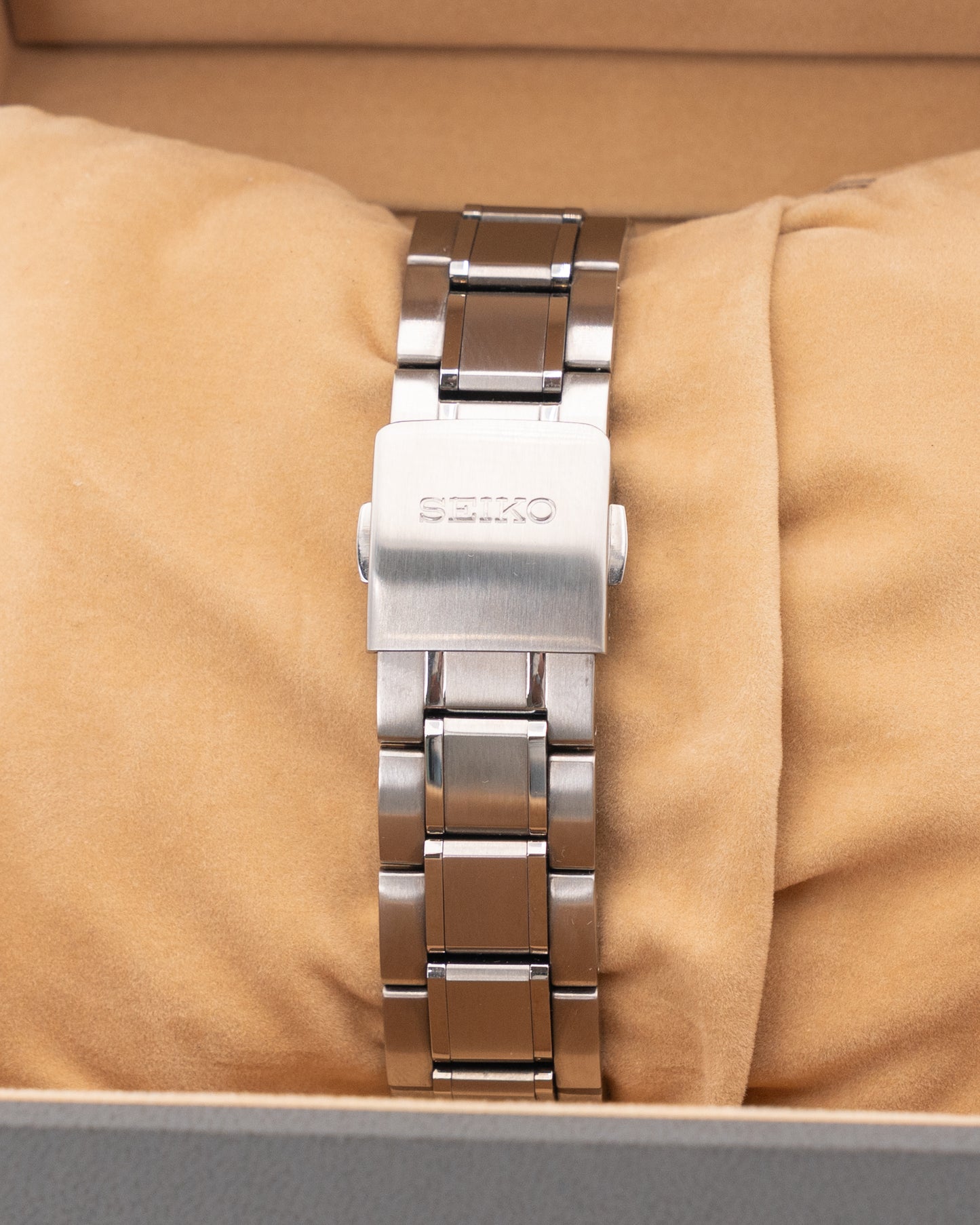 Seiko Presage 40mm 6R35-00V0 White Dial 2023