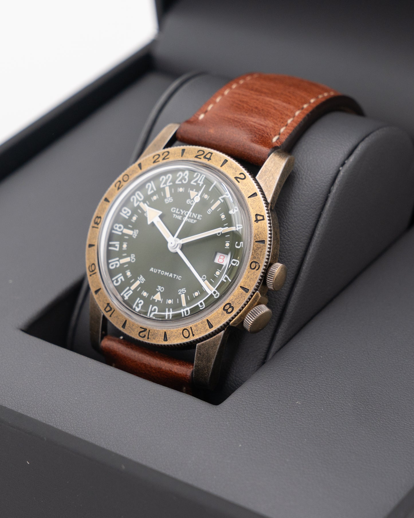 Glycine Airman Vintage The Chief GMT 40mm GL0307 Bronze Green Dial 2023