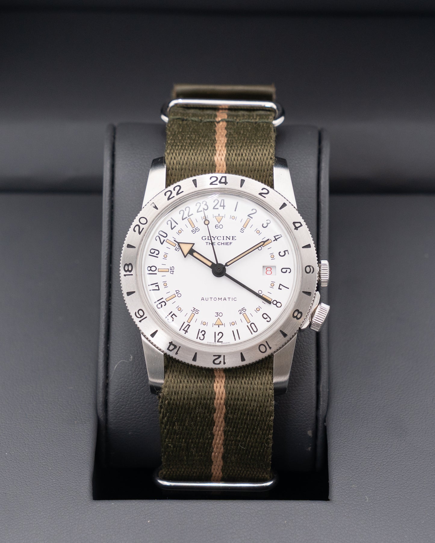 Glycine Airman Vintage The Chief GMT 40mm GL0473 White Dial
