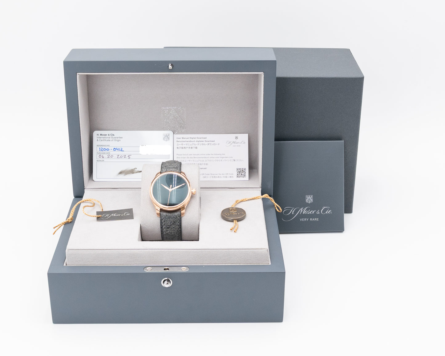 H. Moser & Cie Endeavour Centre Seconds 40mm 1200-0411 Rose Gold VantaBlack
