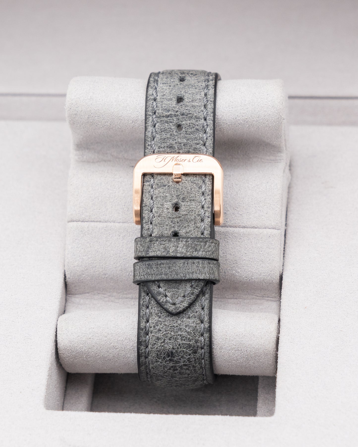 H. Moser & Cie Endeavour Centre Seconds 40mm 1200-0411 Rose Gold VantaBlack