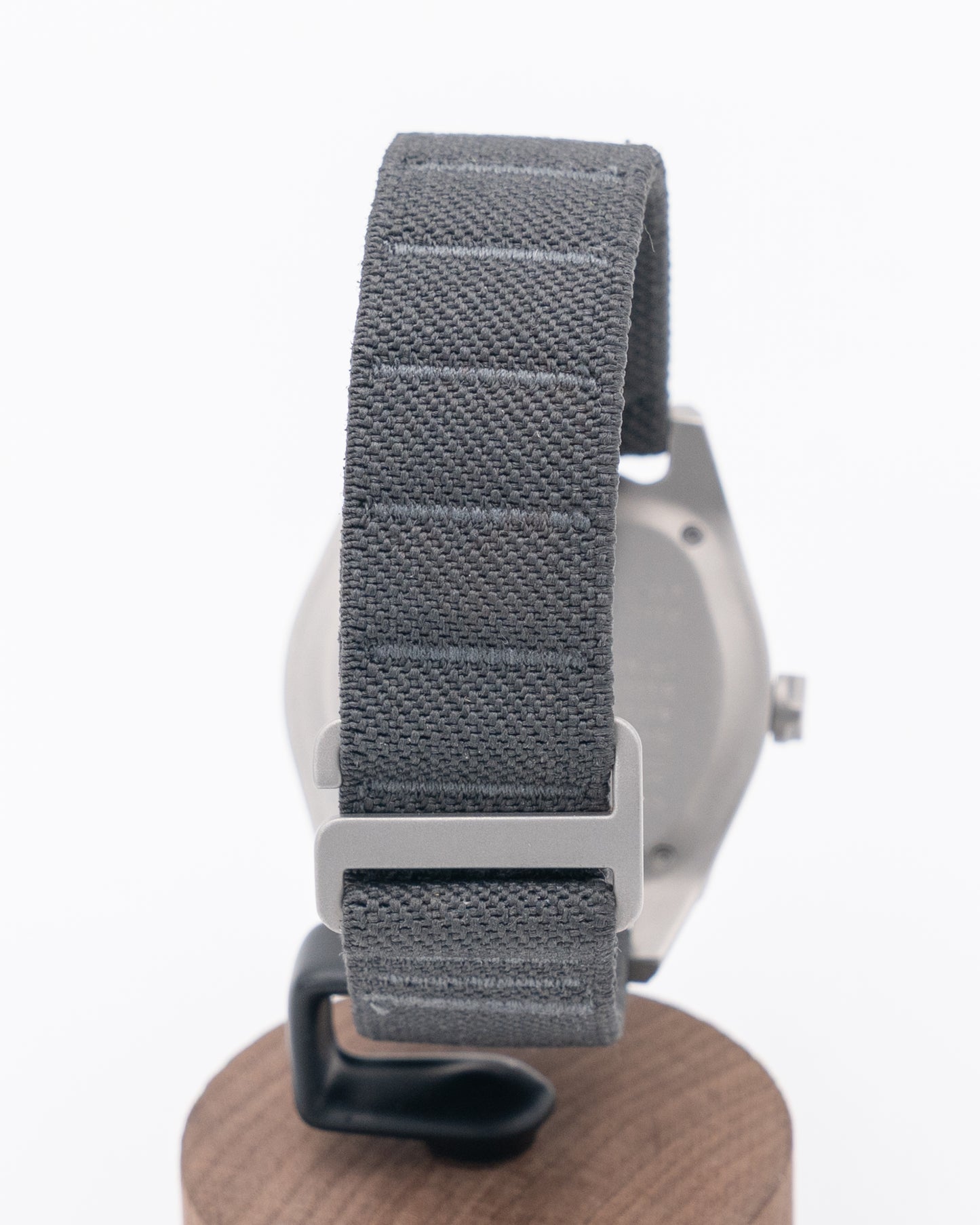 Kollokium Projekt 01 40mm Variant E2 Grey Dial Green Hands 2025